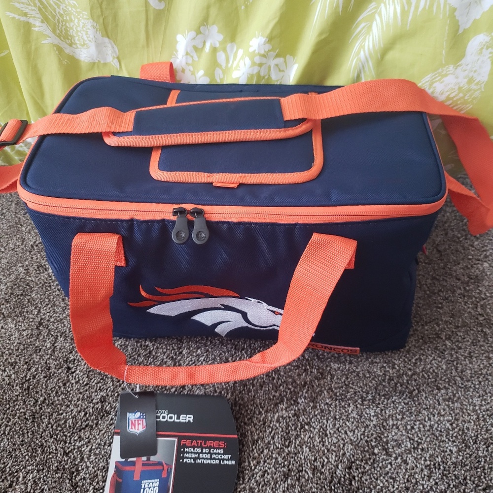 Brand new Denver Broncos 30 can cooler